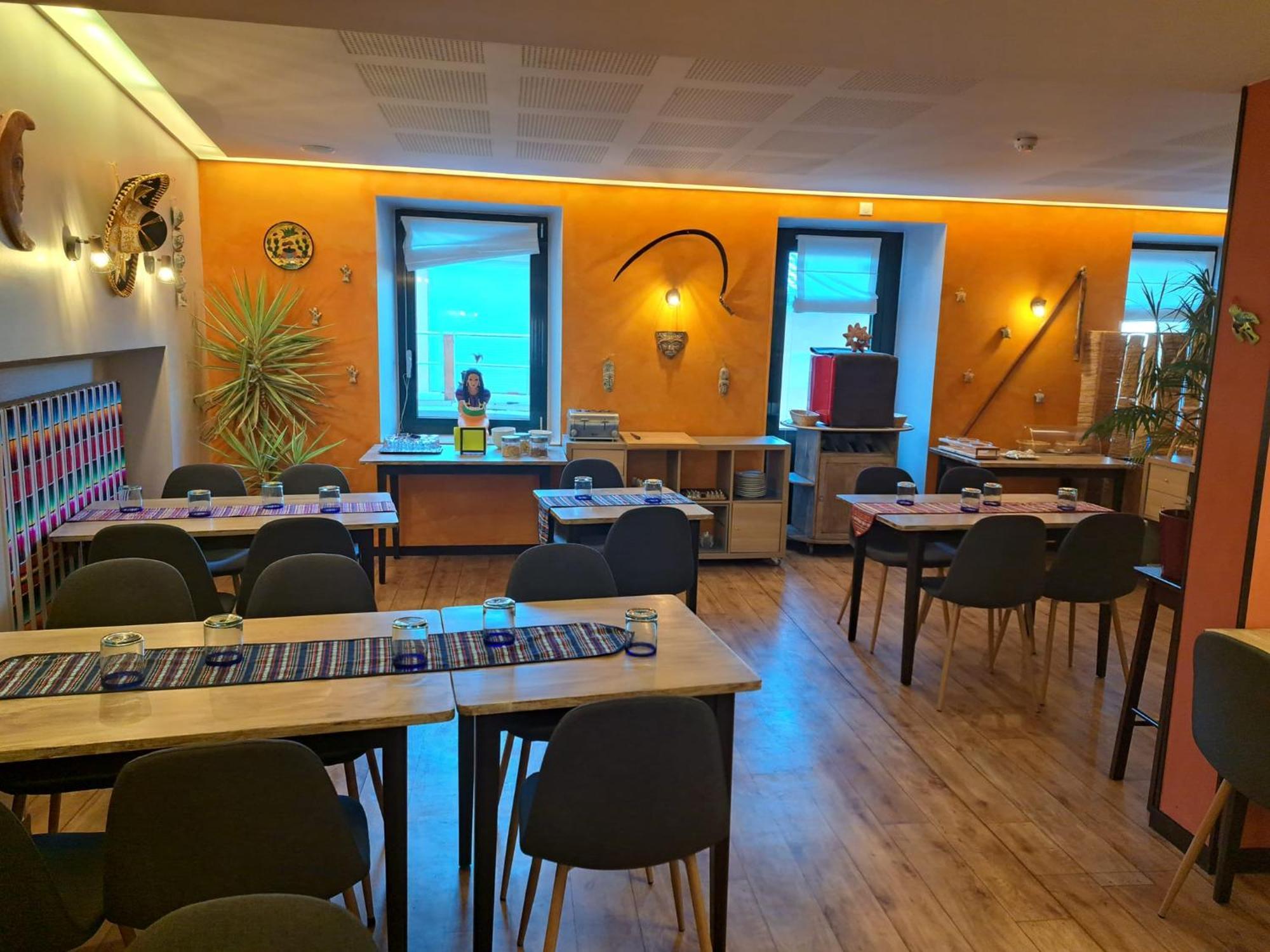 Hotel Le Barriol Saint-Julien-Chapteuil Zewnętrze zdjęcie