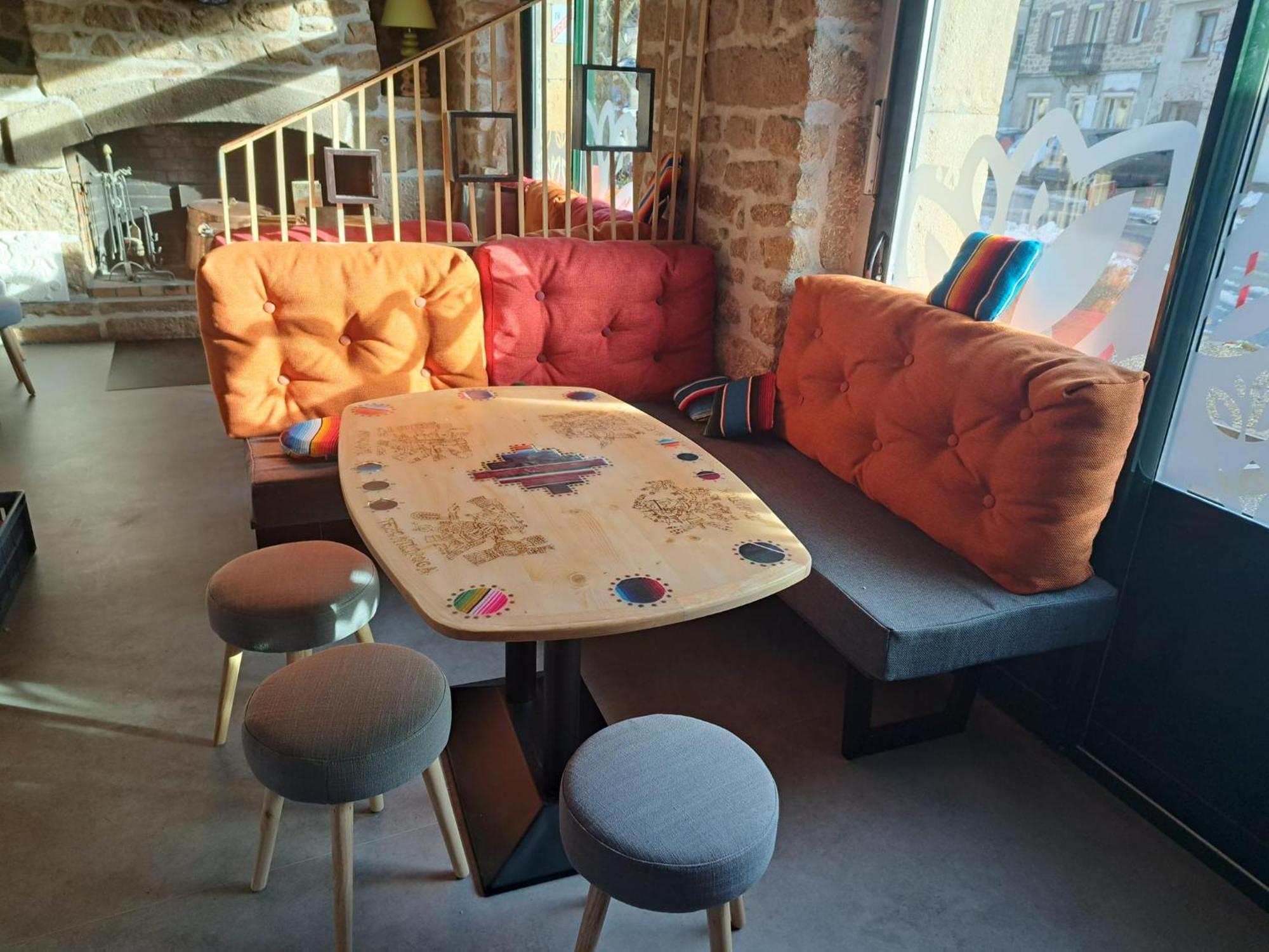 Hotel Le Barriol Saint-Julien-Chapteuil Zewnętrze zdjęcie