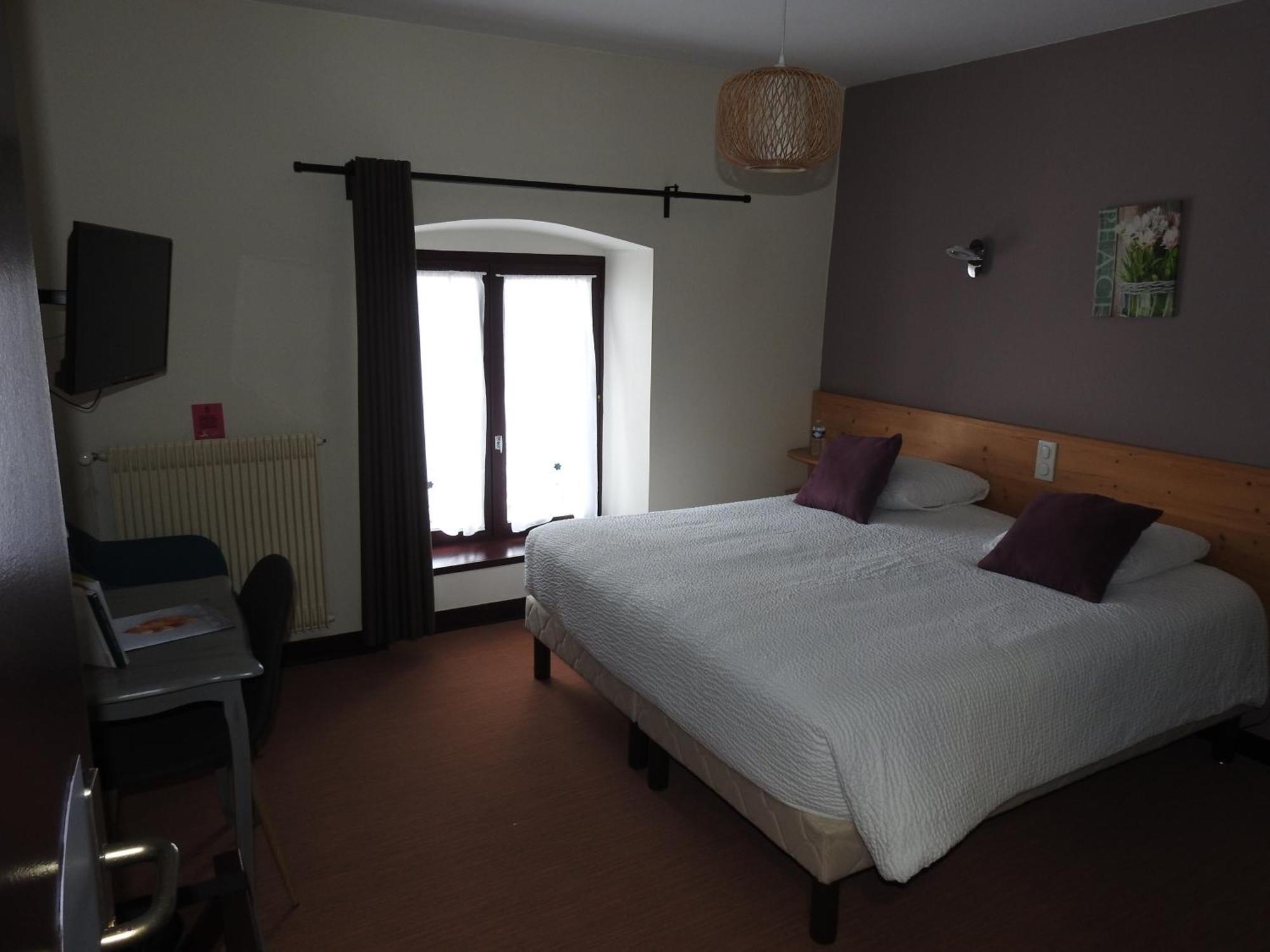 Hotel Le Barriol Saint-Julien-Chapteuil Zewnętrze zdjęcie
