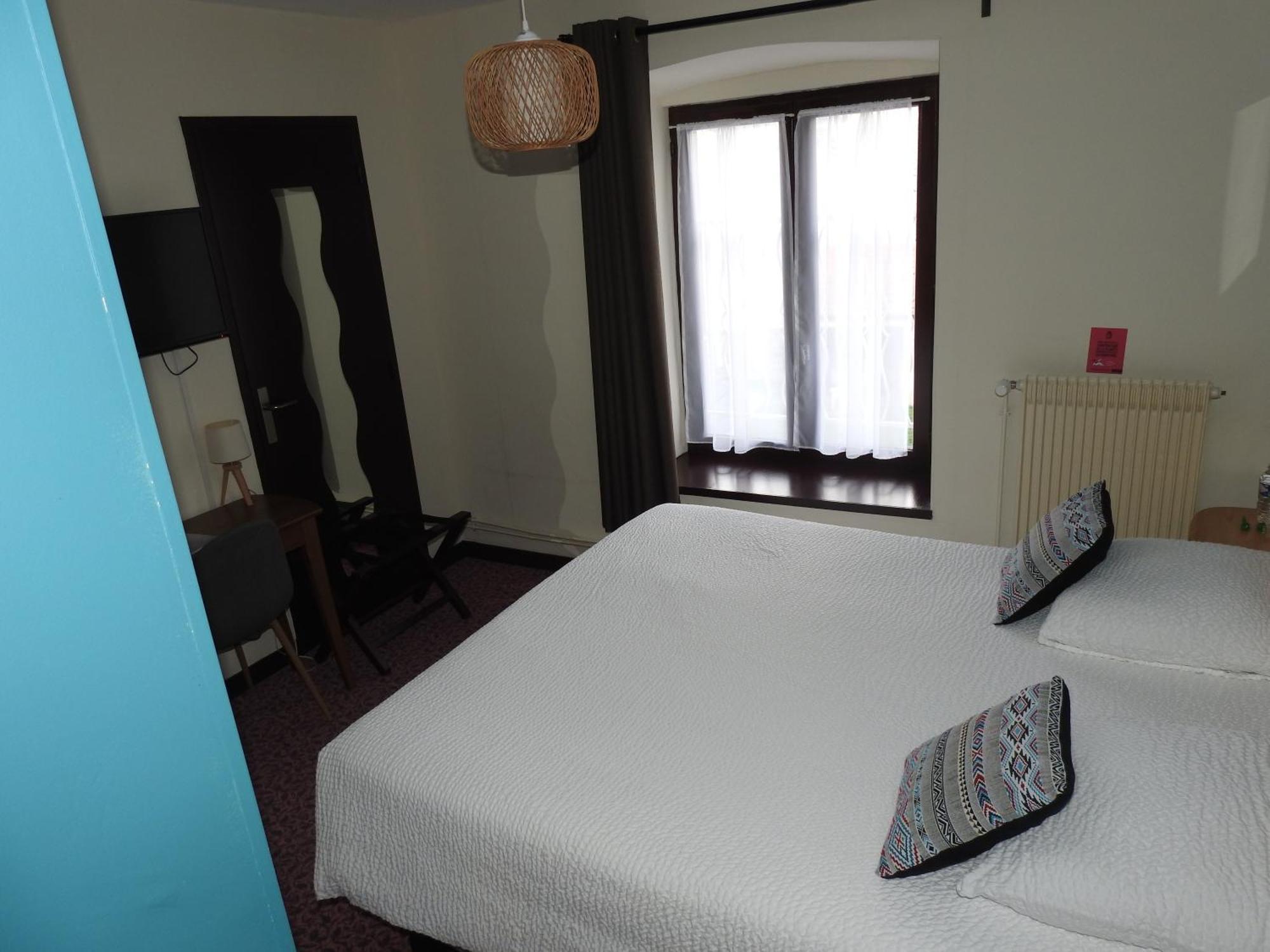 Hotel Le Barriol Saint-Julien-Chapteuil Zewnętrze zdjęcie