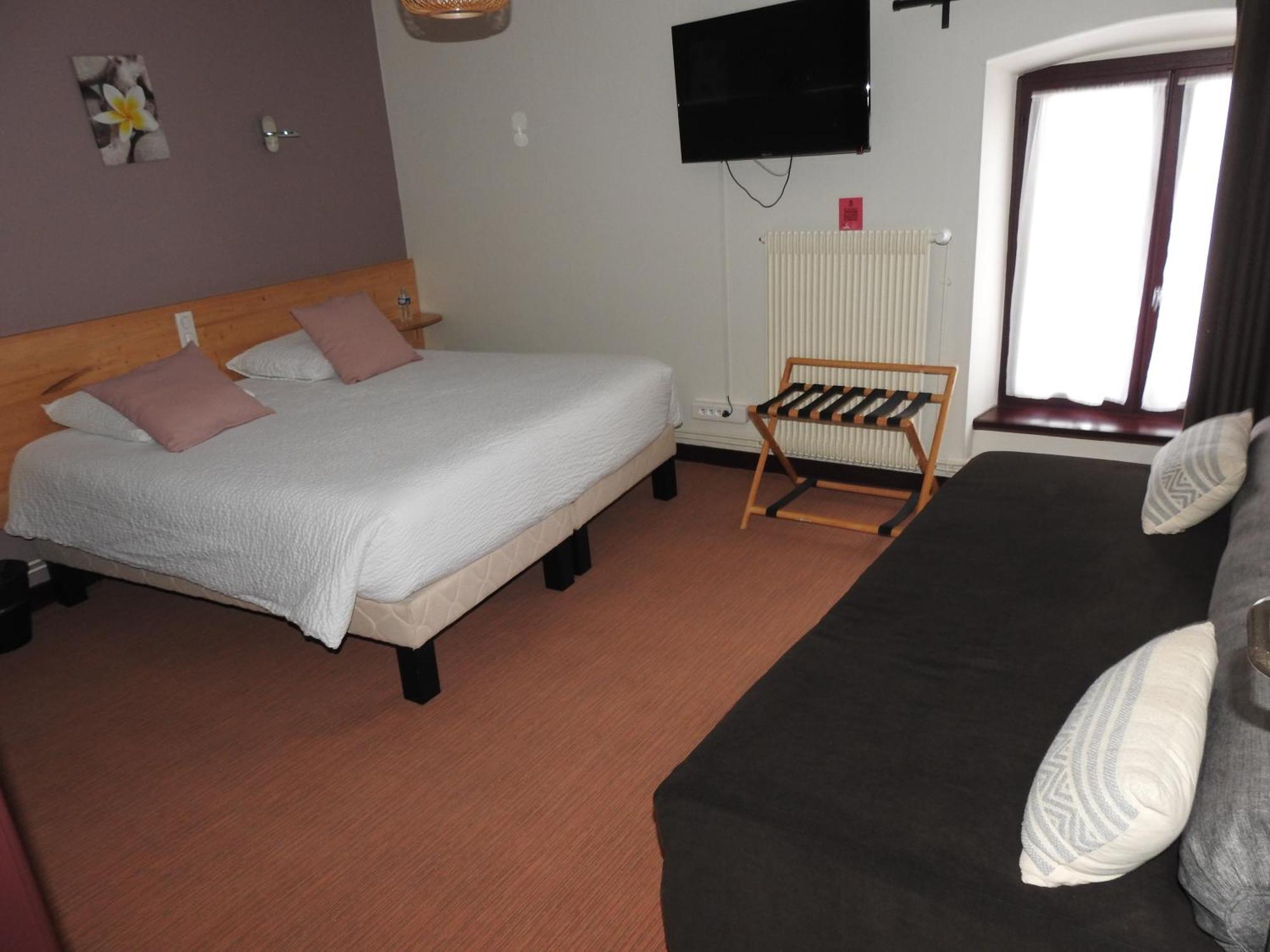 Hotel Le Barriol Saint-Julien-Chapteuil Zewnętrze zdjęcie