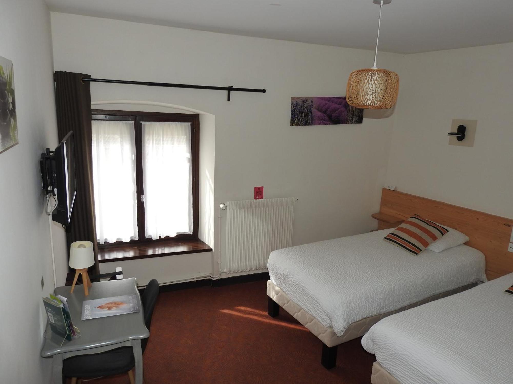 Hotel Le Barriol Saint-Julien-Chapteuil Zewnętrze zdjęcie