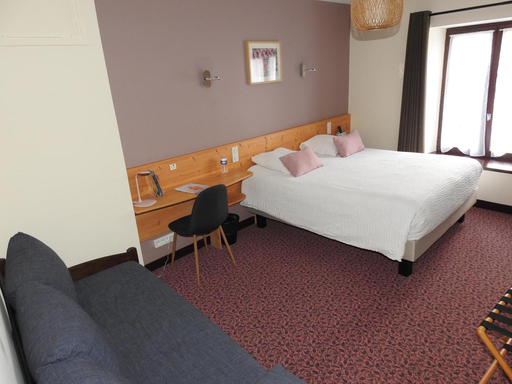 Hotel Le Barriol Saint-Julien-Chapteuil Zewnętrze zdjęcie