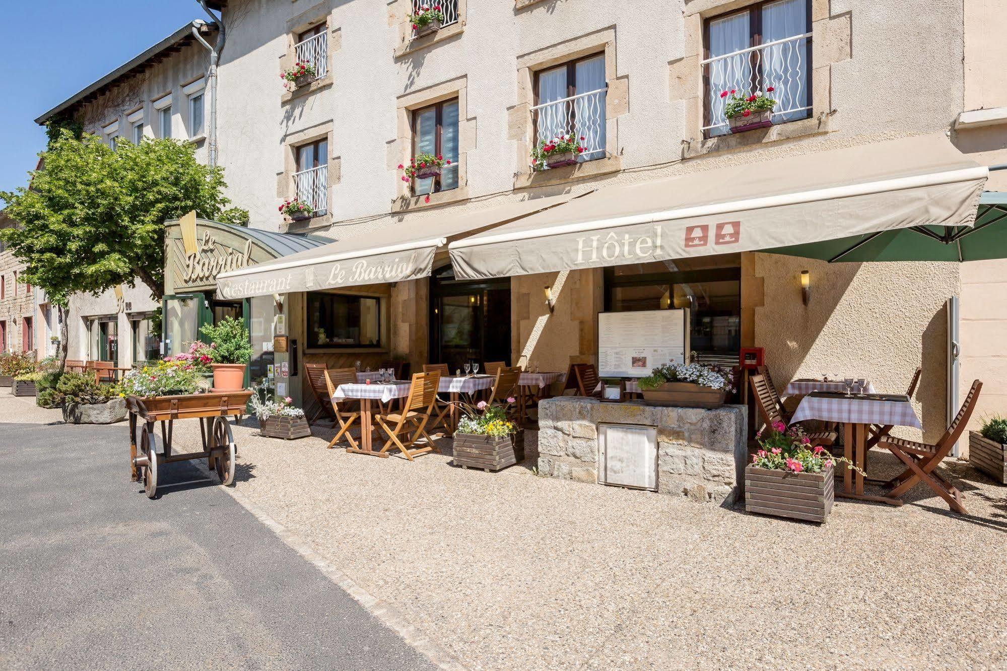 Hotel Le Barriol Saint-Julien-Chapteuil Zewnętrze zdjęcie